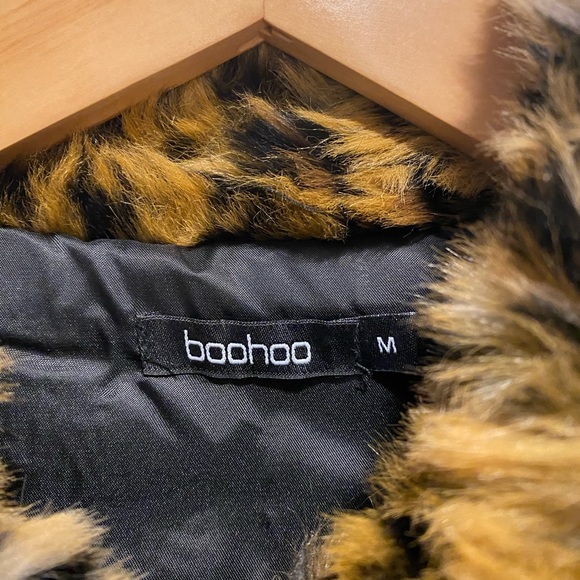 Boohoo Leopard Faux Fur Crop Jacket - size M - Picture 4 of 6